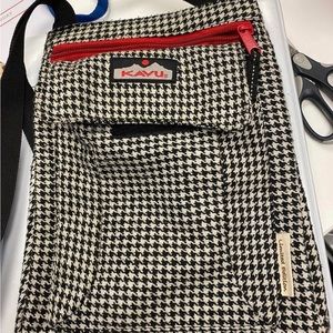 Kavu cross body